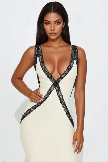 Vestido Maxi Bandage Sin Espalda y Detalles de Encaje - Image 5