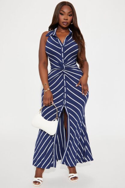 Vestido Largo Monocromático con Cuello Halter y Espalda Descubierta - Image 24